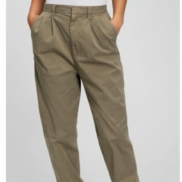 GAP Pants - GAP Women's High Rise Pleated Tapered Pants Mesculen Green NWT Size 16